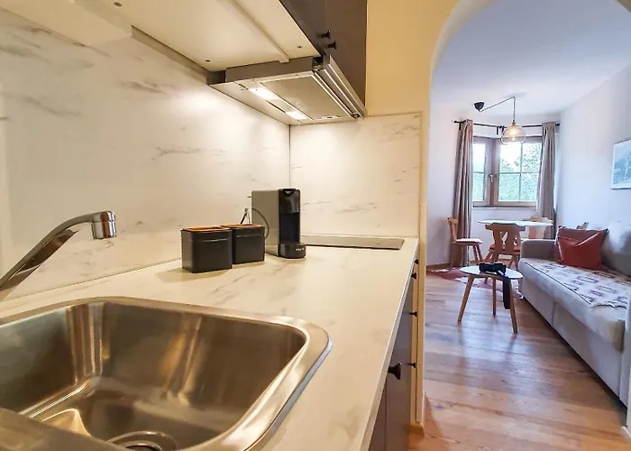 Alpenflair Mit Balkon - Inkl Parkplatz #3 Appartement *